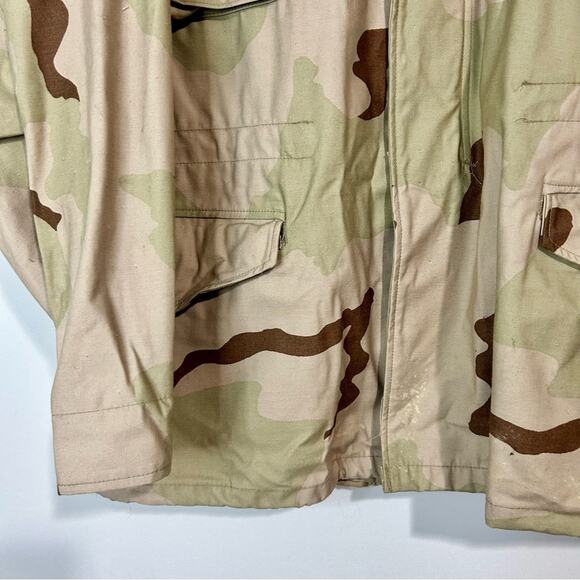 Vintage US Army Men’s Desert Camouflage Field Jacket Tan Size Large Long EUC - Picture 3 of 9